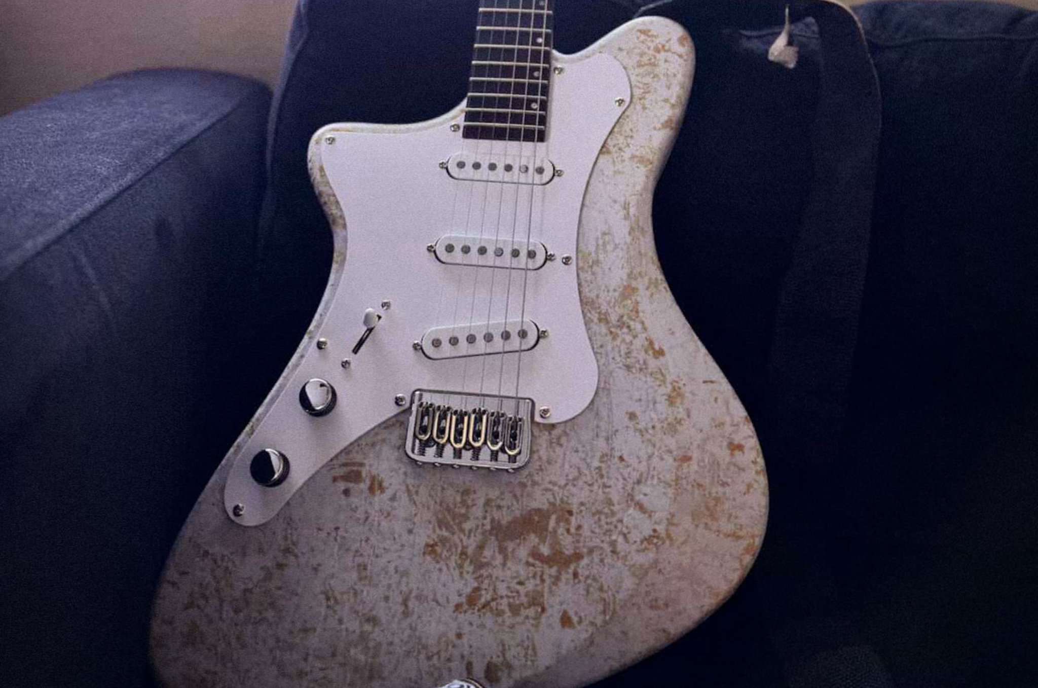 Poseidon S White Gold Multifoil Lefty - 02